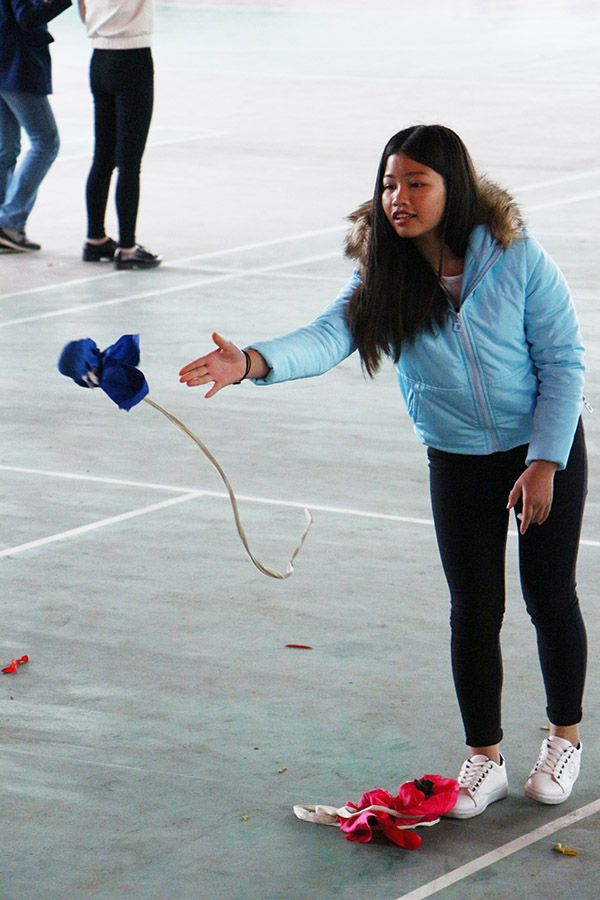 圖六 拋繡球.JPG