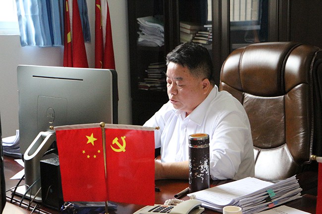 2.張海林書記作《眾志成城，堅決打贏疫情防控阻擊戰(zhàn)  迅速行動，嚴格管控一工校開學(xué)工作》的講話.JPG