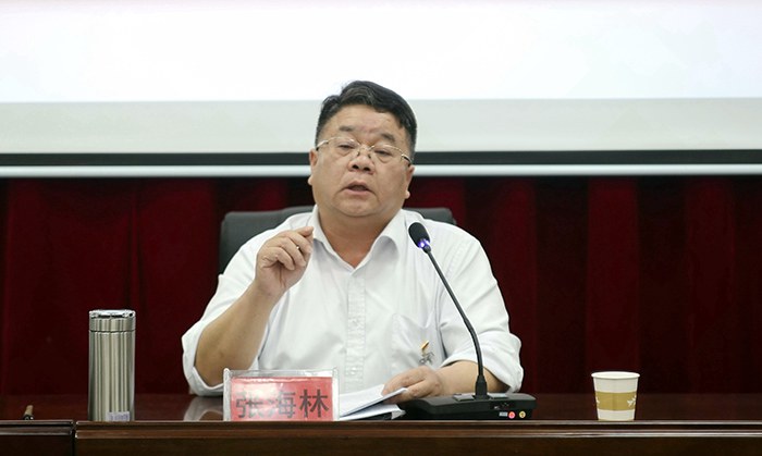 1617247802279520.jpg 01-20210326張海林同志作《2020年度學校黨建工作總結及2021年工作計劃》.jpg