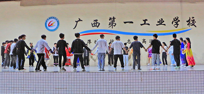 02“手牽手  心連心”團(tuán)建活動.jpg