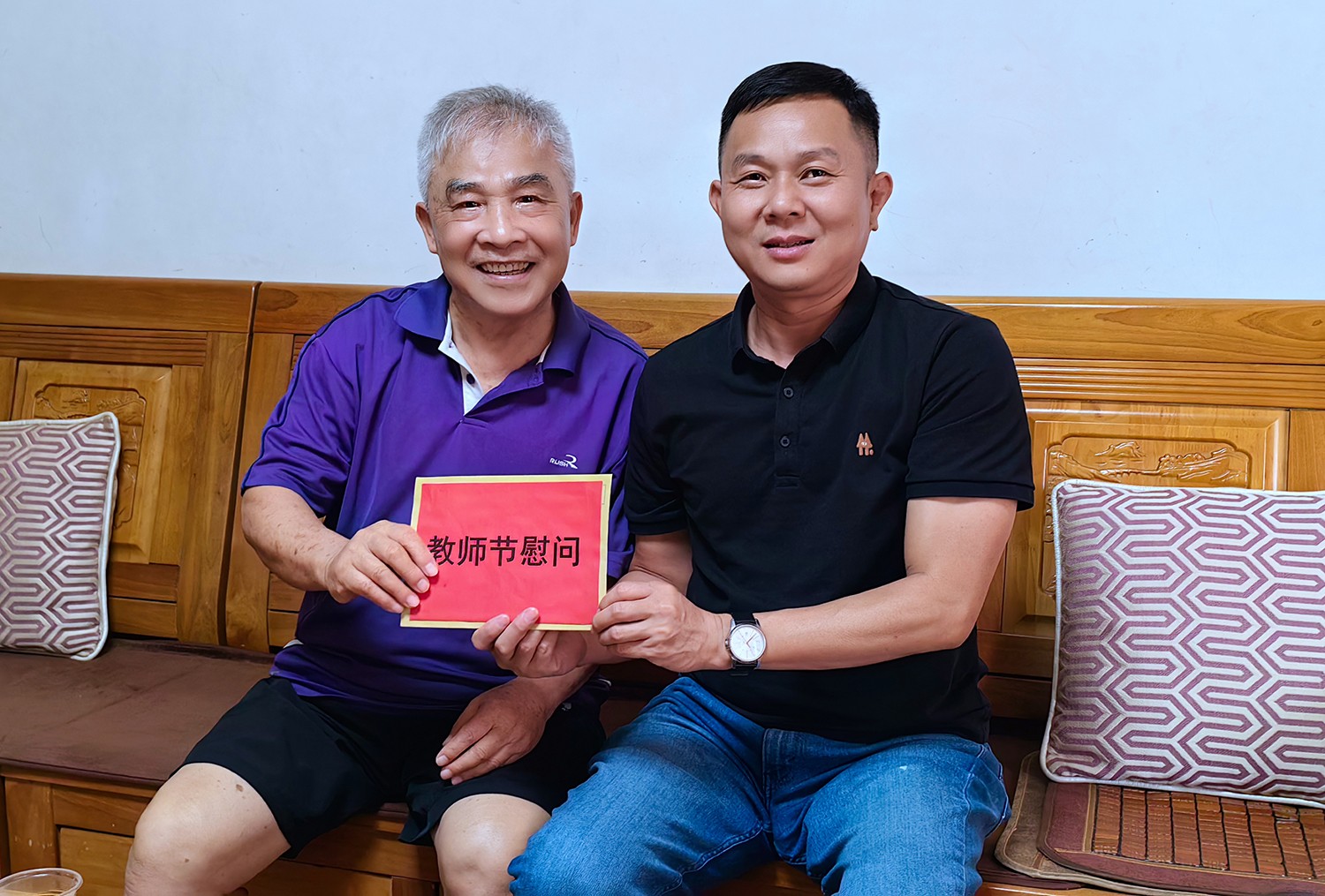 1725850692433055.jpg 1725850692433055.jpg